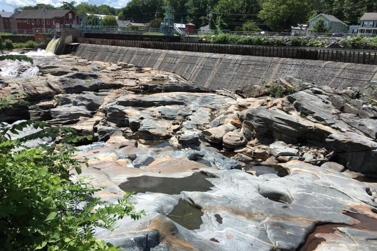 Blooming Inn Shelburne Falls 외부 사진