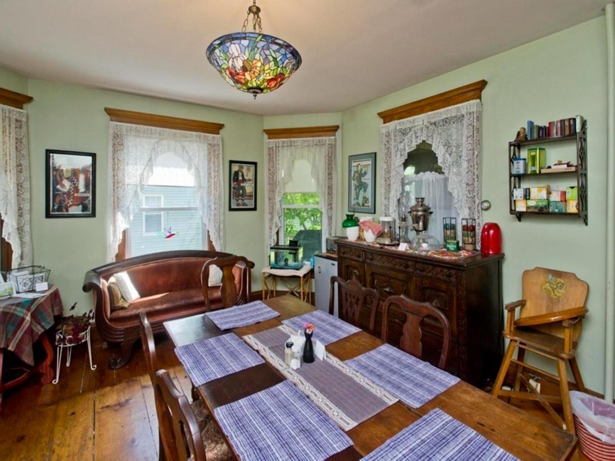 Blooming Inn Shelburne Falls 외부 사진