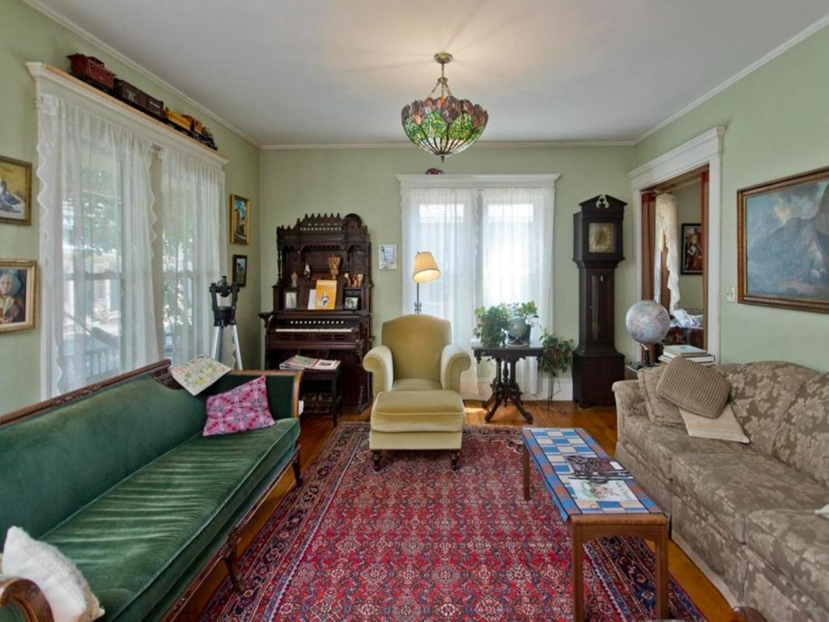 Blooming Inn Shelburne Falls 외부 사진