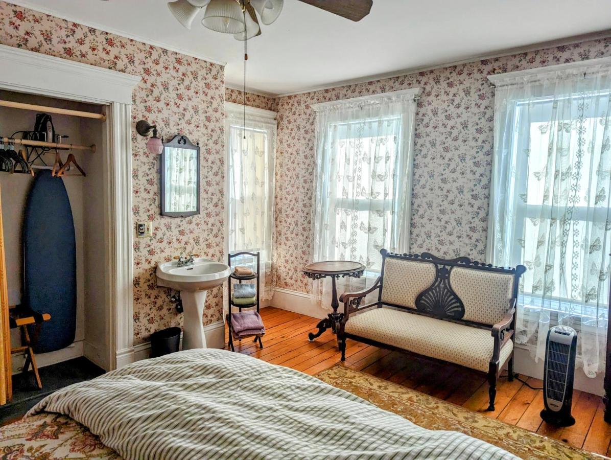 Blooming Inn Shelburne Falls 외부 사진