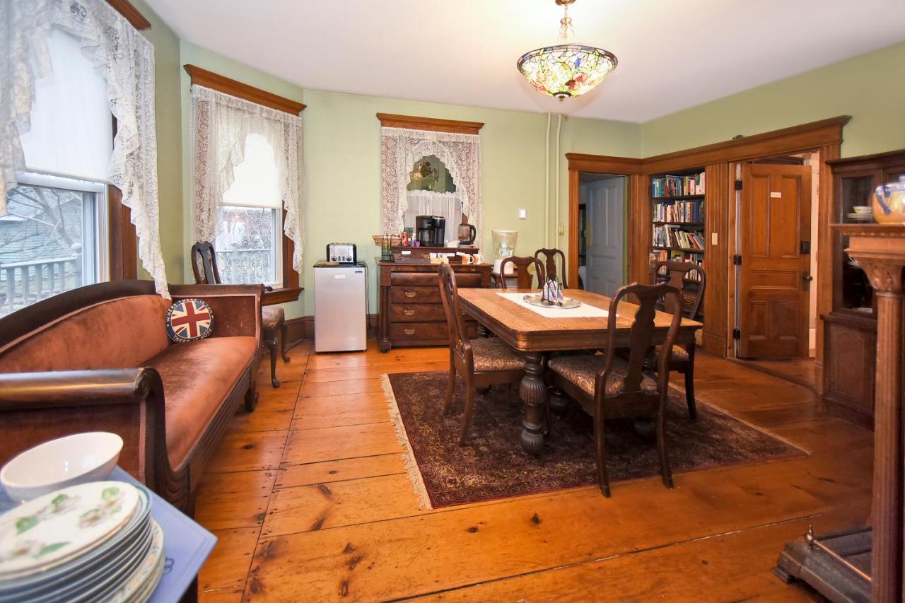 Blooming Inn Shelburne Falls 외부 사진