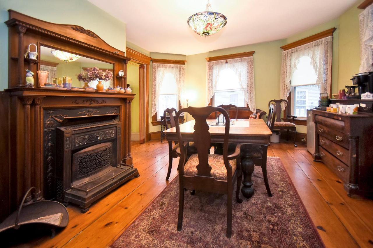Blooming Inn Shelburne Falls 외부 사진
