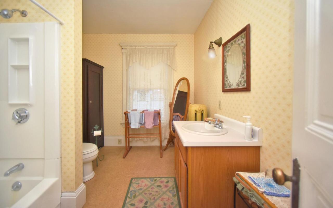 Blooming Inn Shelburne Falls 외부 사진